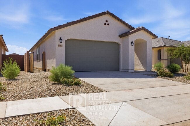 Building Photo - 17333 W Smoketree Dr