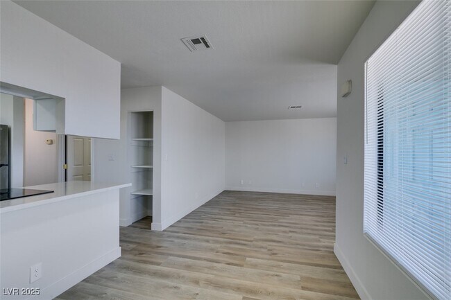 Building Photo - 6932 Kilgore Dr