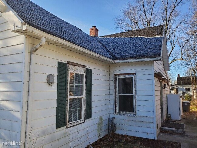 Building Photo - 2 br, 1 bath House - 907 Prairie Street