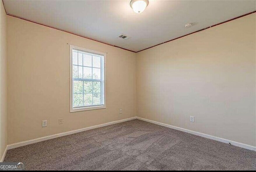 Building Photo - Room in Townhome on Pounds Dr
