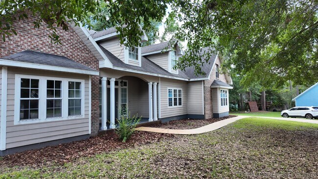 Building Photo - 11444 NW 18th Ln
