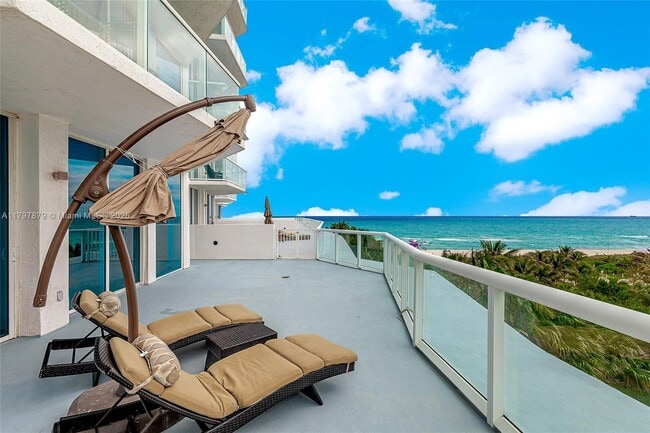 Building Photo - 6515 Collins Ave