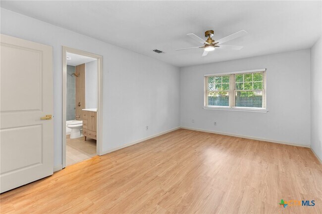 Building Photo - 1808 Moonlight Dr