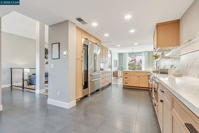 Building Photo - 3043 Tahoe Pl