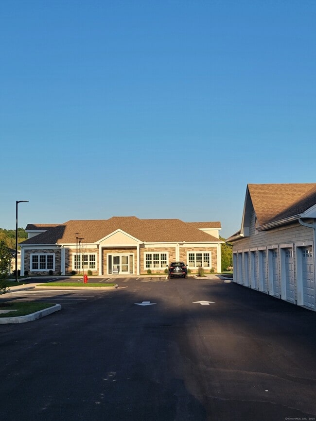 Building Photo - 104 Episcopal Rd