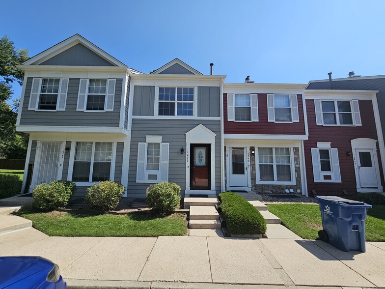 Primary Photo - 4253 Baytown Dr