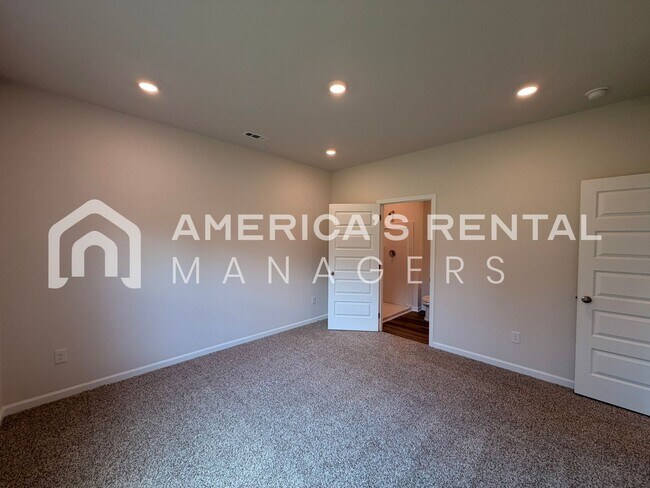 Building Photo - 169 Cattail Ct