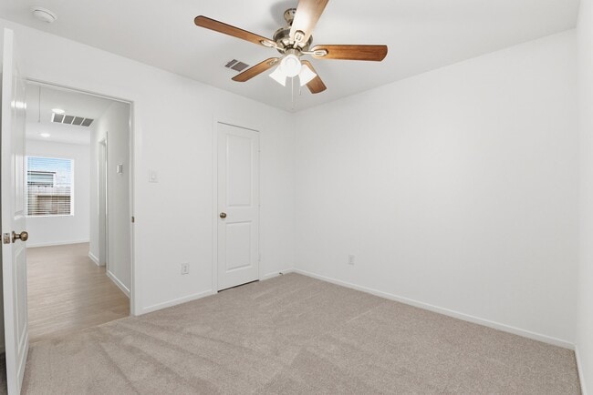 Building Photo - 6418 Geyser Starish Dr