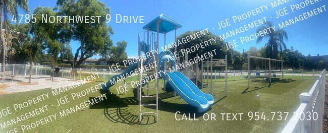 Building Photo - 4785 NW 9th Dr