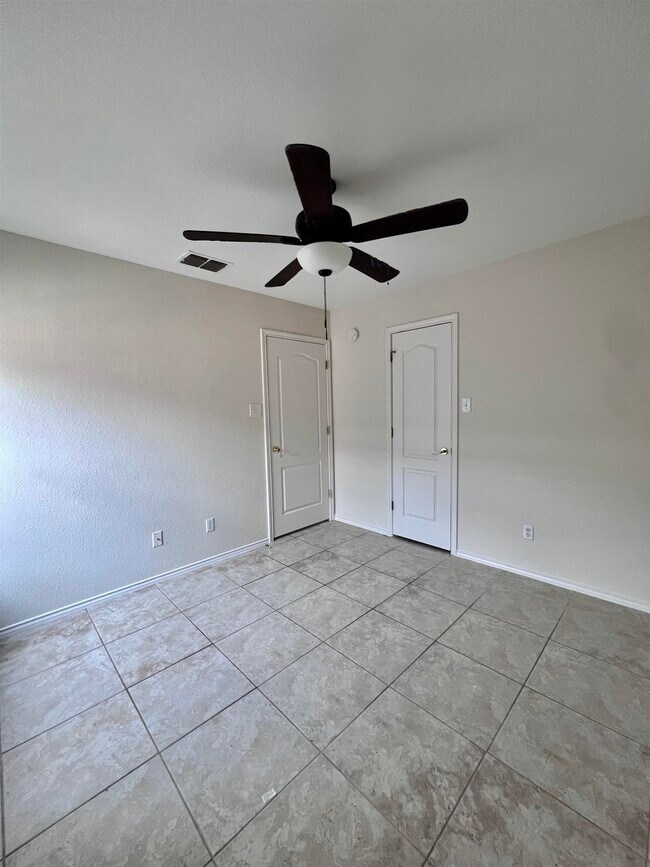 Building Photo - 3619 Aguanieve Dr