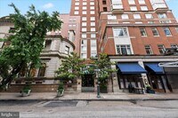 Building Photo - 130 S 18th St