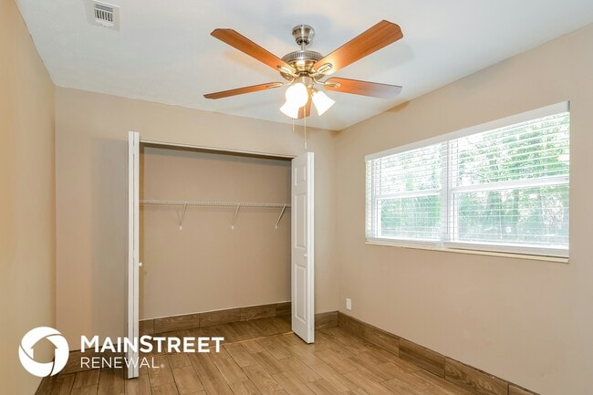 Building Photo - 4440 Naranja Dr S