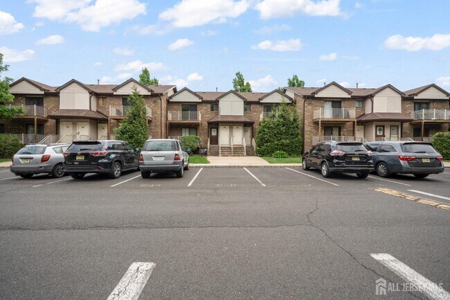 Building Photo - 4410 Birchwood Ct