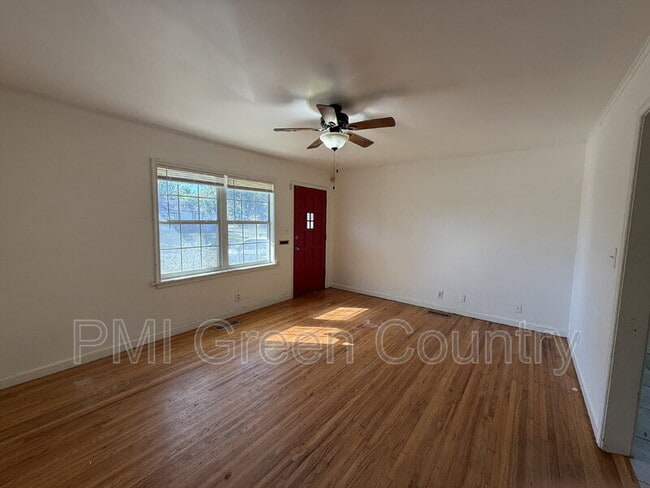 Building Photo - 6407 E King St