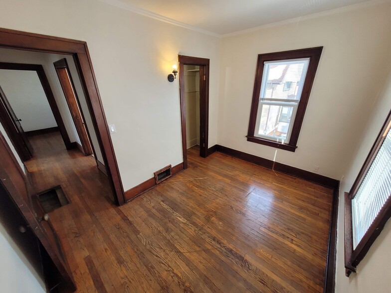 Bedroom 1 - 1319 Prairie Ave