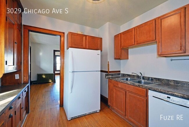 Building Photo - 3029 Chicago Ave