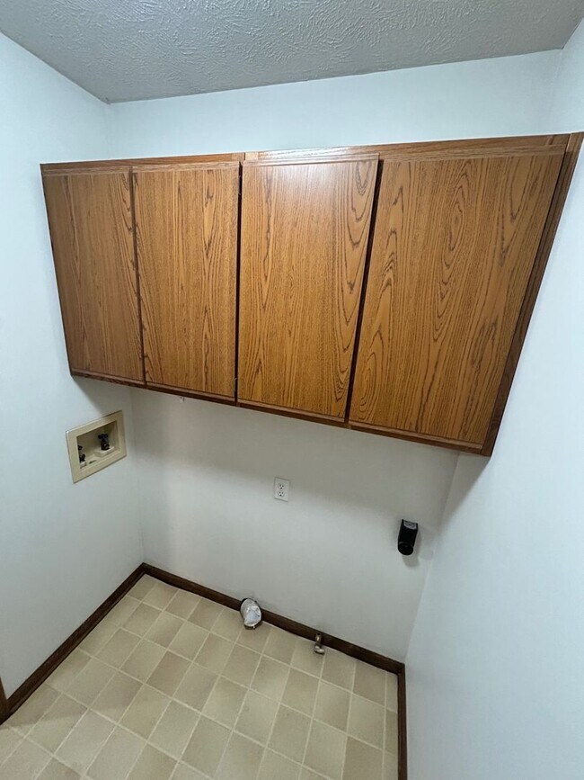 Building Photo - 254 Church St Ct