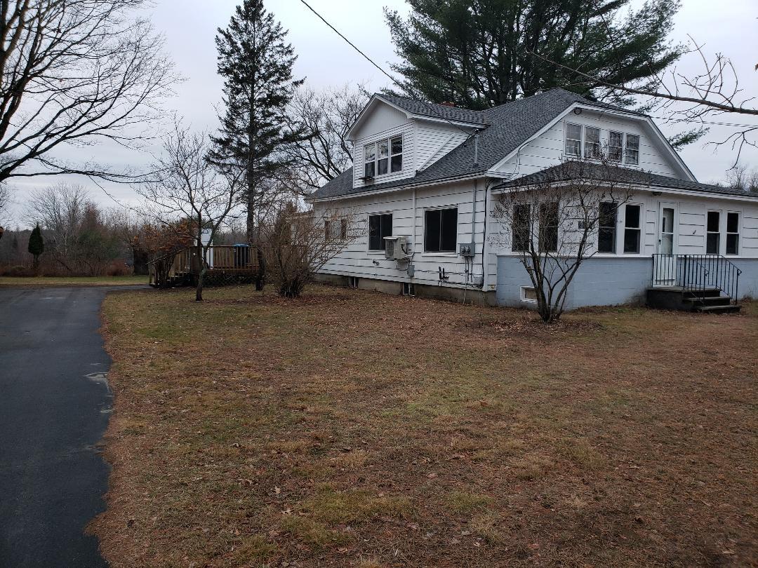 Building Photo - 2390 Bennoch Rd