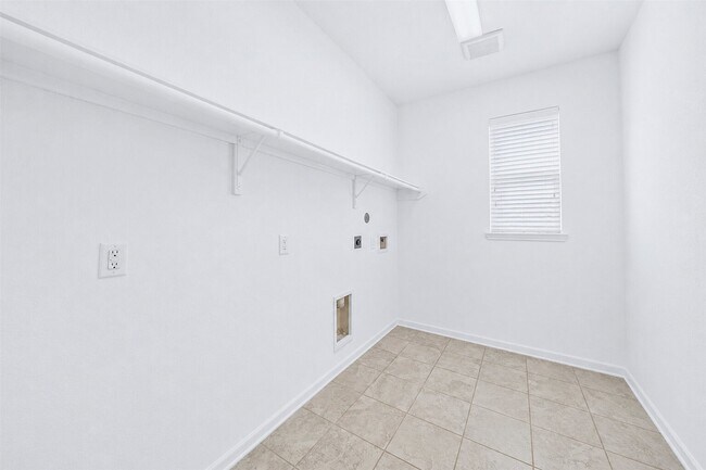 Building Photo - 22406 Newcastle Waters Ct