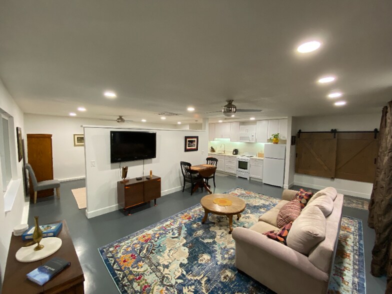 Building Photo - 11600 Quail Rd