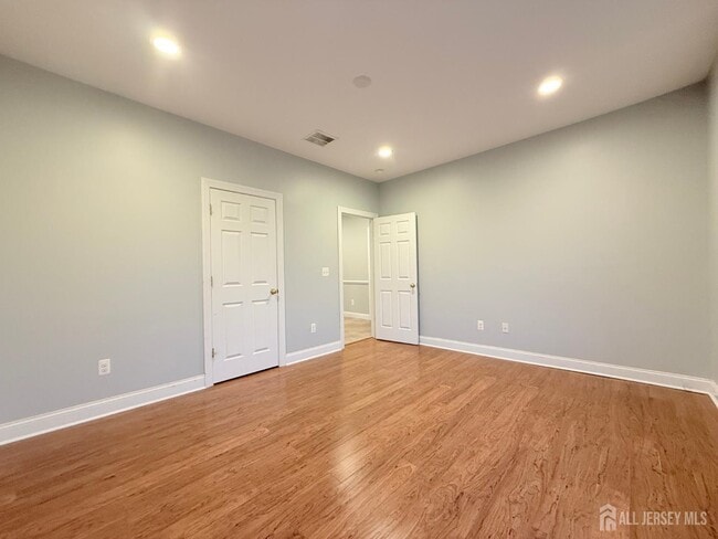 Building Photo - 664 Amboy Ave