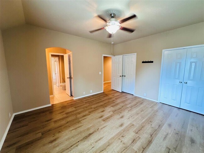 Building Photo - 26914 Harmony Shores Dr