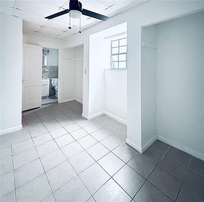 Building Photo - 1447 Oxford Rd NE