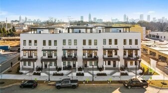 Building Photo - 1093 Robert Smalls Way