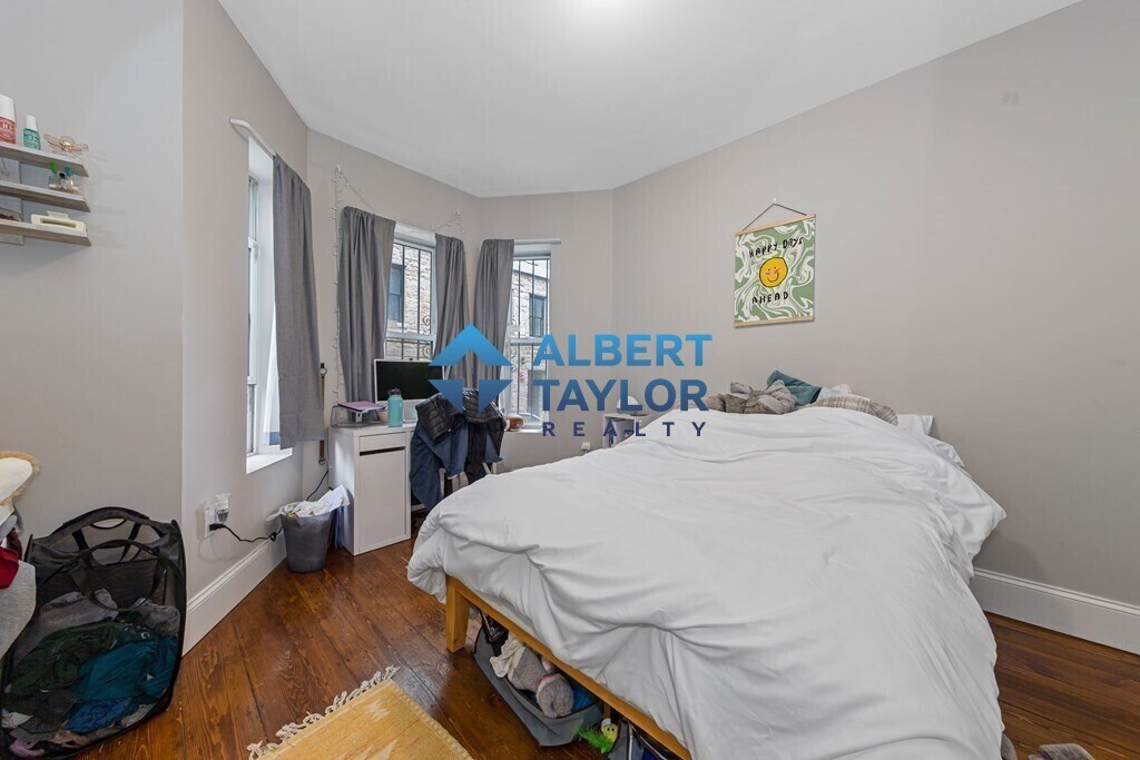 Building Photo - 16 Sewall St