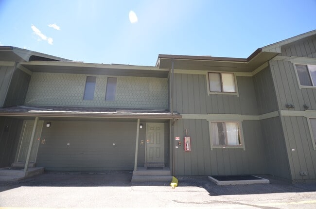 Building Photo - Pets negotiable! Dillon Valley East Condo!...