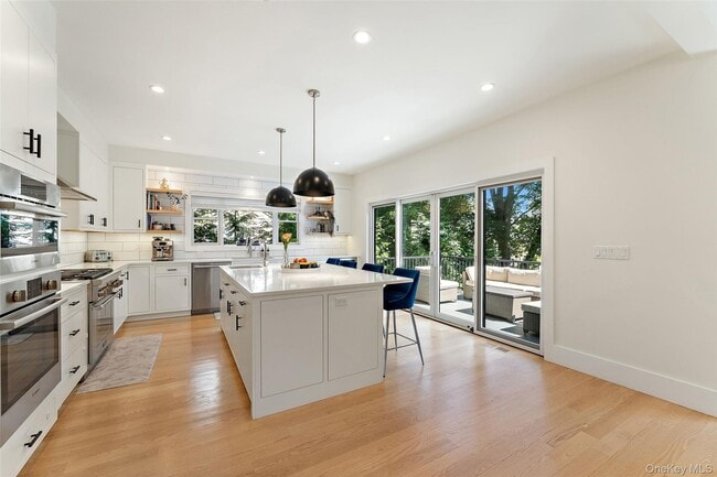 Building Photo - 49 Fayette Rd