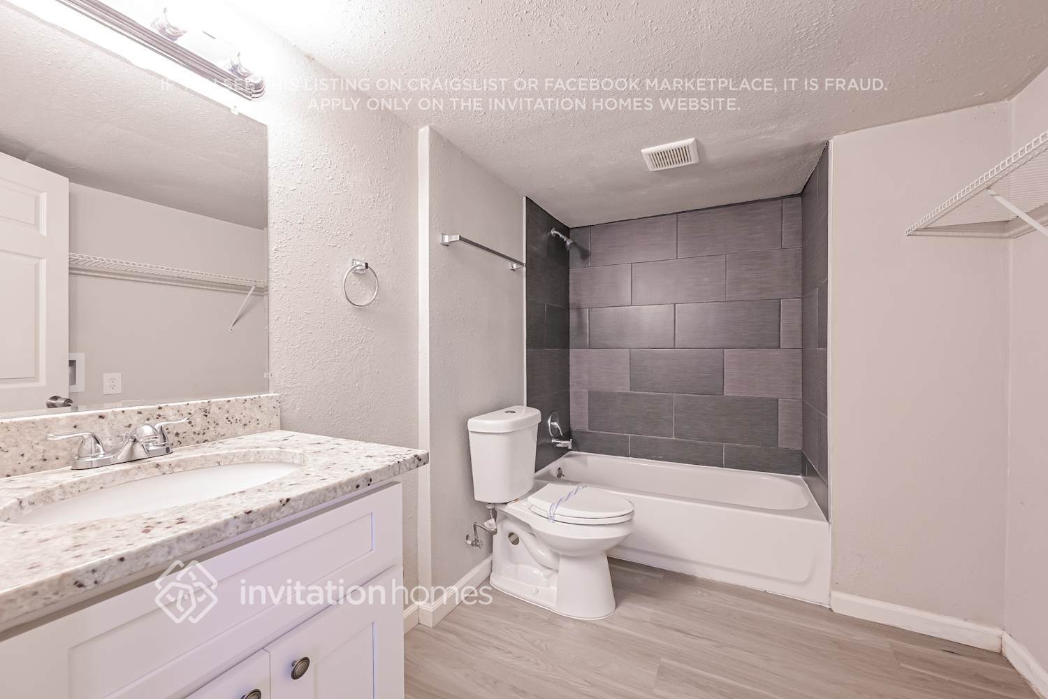 Building Photo - 19471 E Navarro Dr