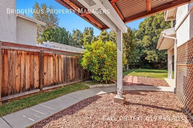 Building Photo - 1410 Henshaw Rd