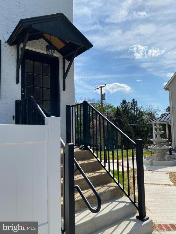 Building Photo - 2185 Kimberton Rd