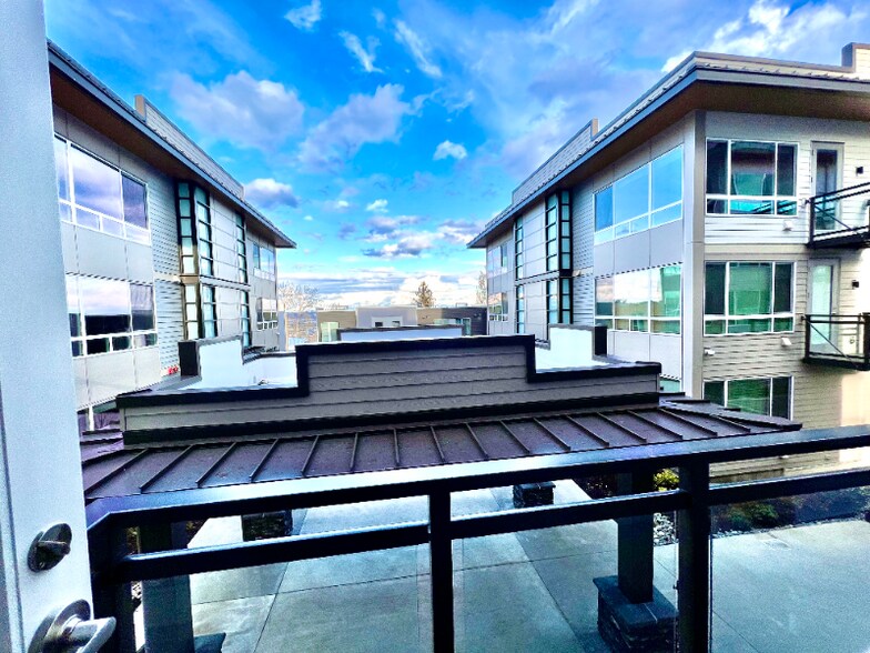 Building Photo - 2330 Yakima Ct