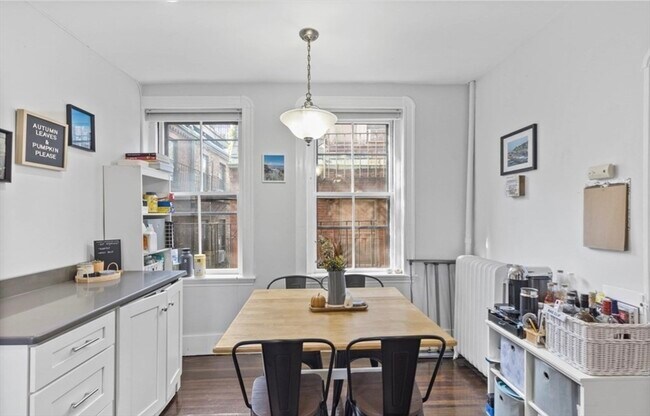 Building Photo - 73 Revere St