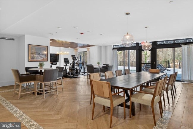 Building Photo - 76 Old Mill Bottom Rd N