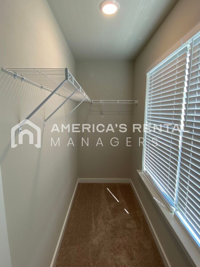 Building Photo - Home for Rent in Jemison, AL... Available ...
