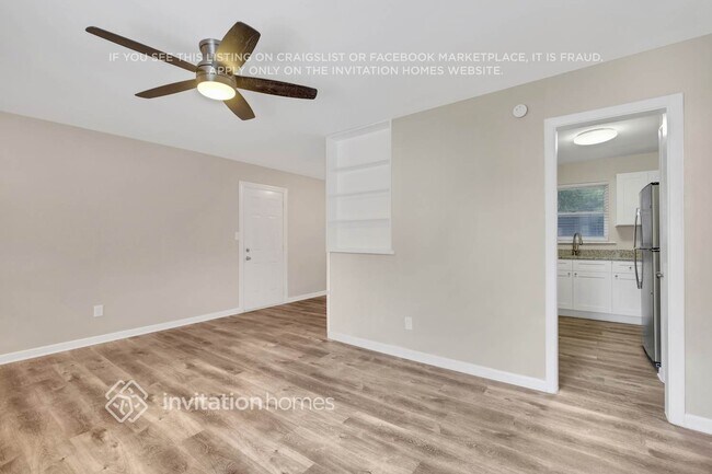 Building Photo - 5815 Oliver St