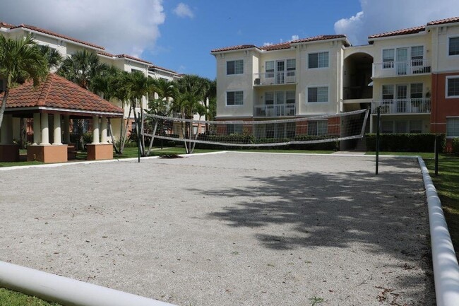 Building Photo - 9825 Baywinds Blvd