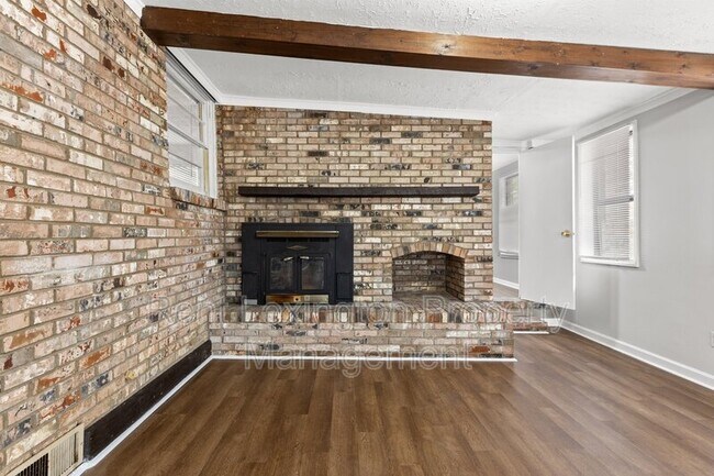 Building Photo - 228 Kenlock Dr