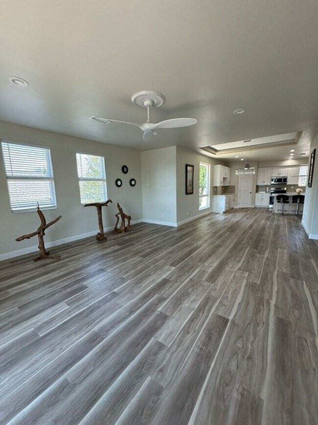 Building Photo - 7175 Vista Ridge Dr