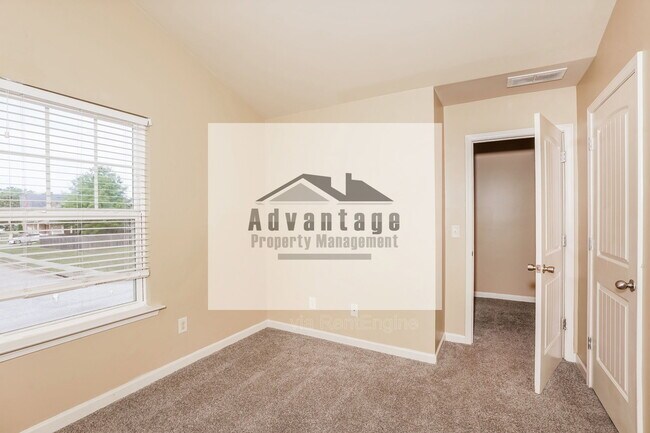 Building Photo - 133 Centerra Springs Dr