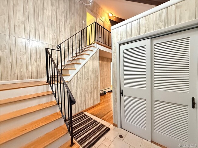 Building Photo - 15 Norfolk Ct