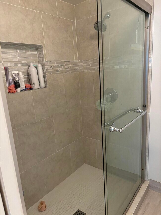 Building Photo - 3220 Frederick Blvd