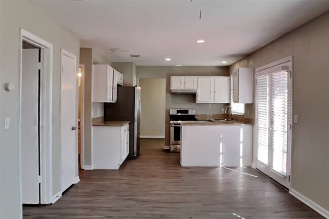 Building Photo - 18038 Green Hazel Ct