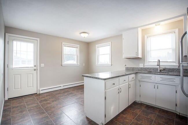 Building Photo - 27 Campbell Dr