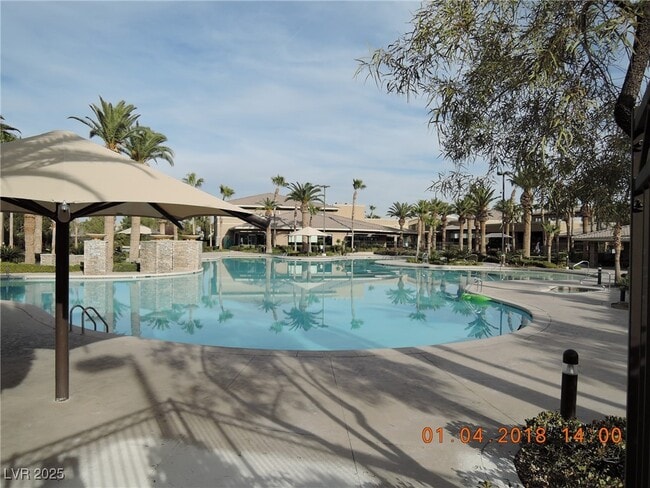 Building Photo - 397 Hidden Hole Dr