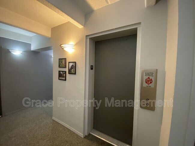 Building Photo - 1441 N Humboldt St