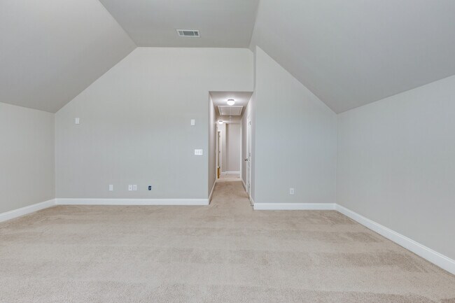 Building Photo - 1061 Daniel Ln